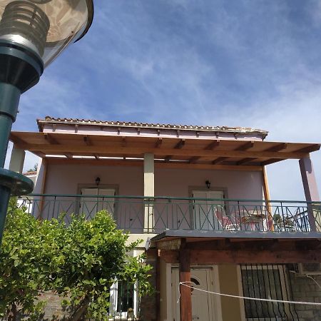 Near Airportand Metropolitan Penelopi Cozy Home Artemida  Bagian luar foto