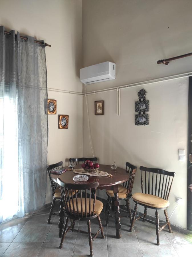 Near Airportand Metropolitan Penelopi Cozy Home Artemida  Bagian luar foto
