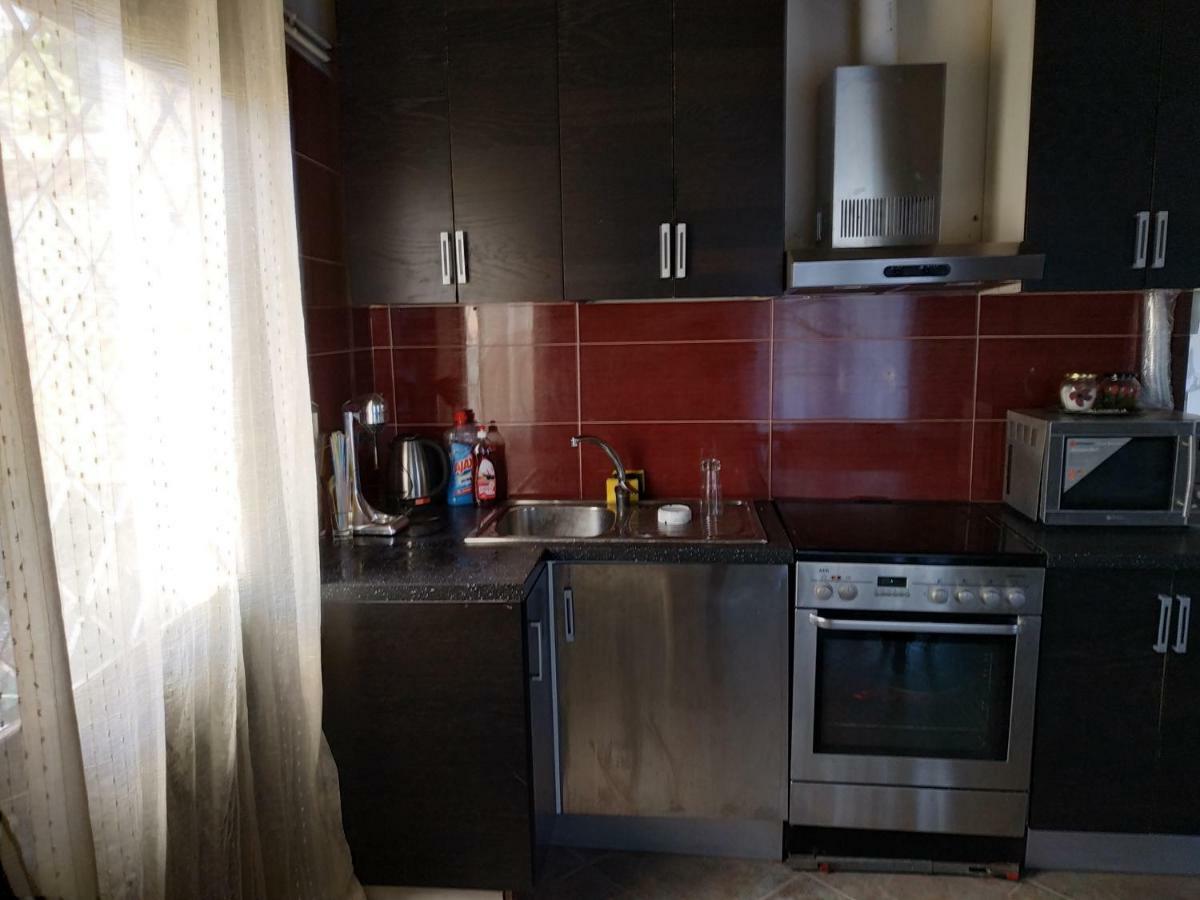 Near Airportand Metropolitan Penelopi Cozy Home Artemida  Bagian luar foto
